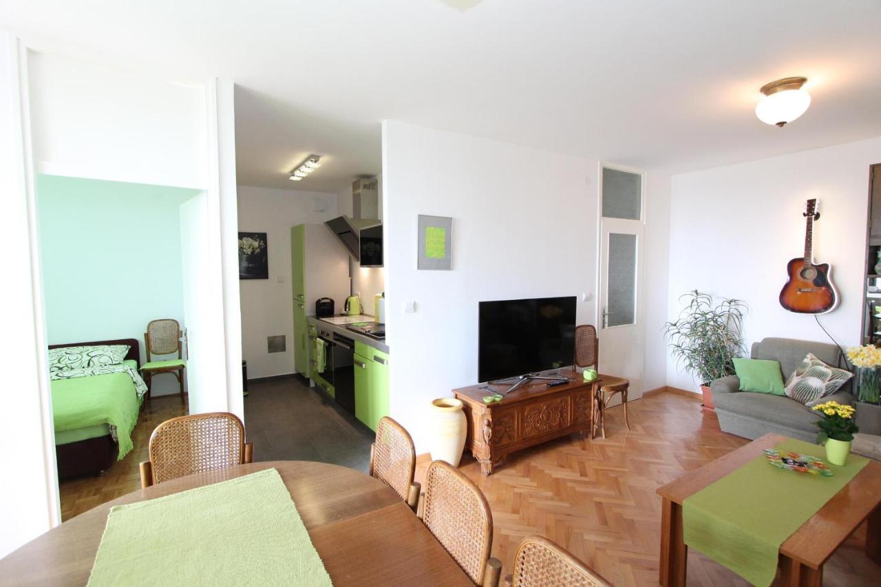 Apartment Elia Rovinj Exterior photo